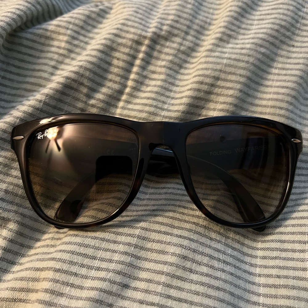 Ray Ban RB 4195 Folding Wayfarers.